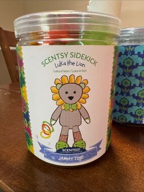 Scentsy Sidekick Luka the Lion Plush - Yellow, Green, Brown